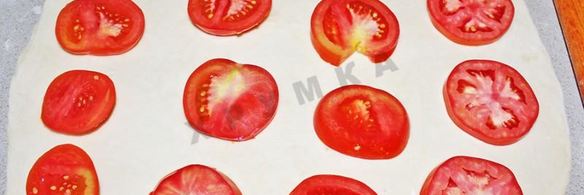 пирожки бомбочки с помидорами и сыром