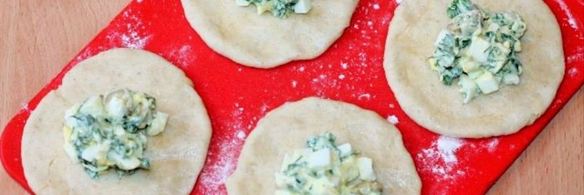 пирожки-булочки на кефире с оливками и зеленью