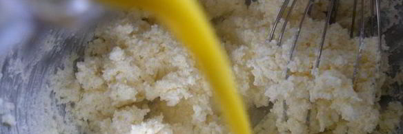 пирожки из творожного теста с двумя видами начинок