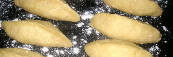 пирожки из творожного теста с двумя видами начинок