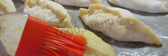пирожки с брынзой и зеленью закусочные в духовке