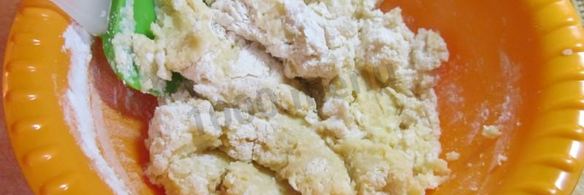 пирожки с брынзой и зеленью закусочные в духовке