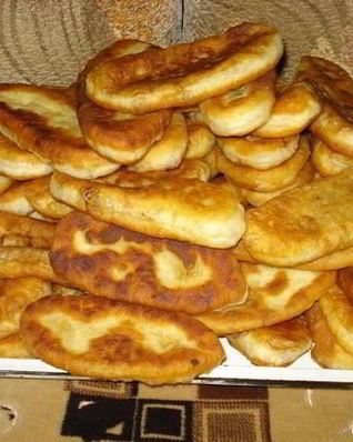 Пирожки с картошкой, луком и острым перцем