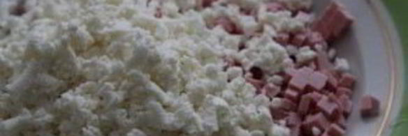 пирожки с колбасой