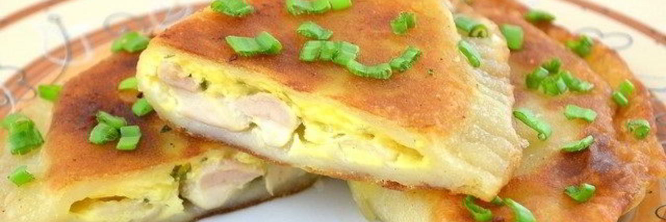 Пирожки с курицей и сыром