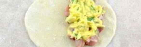 пирожки с курицей и сыром