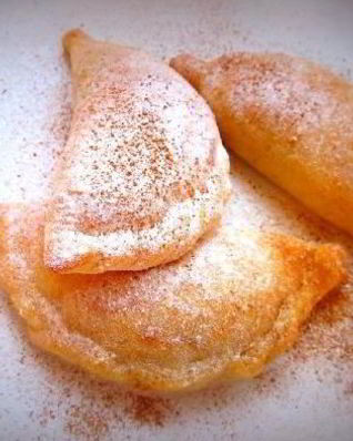 Пирожки с творогом и яблоками