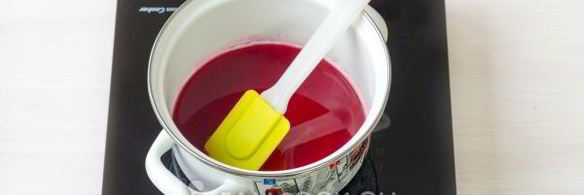 пирожки с вишней из слоеного теста