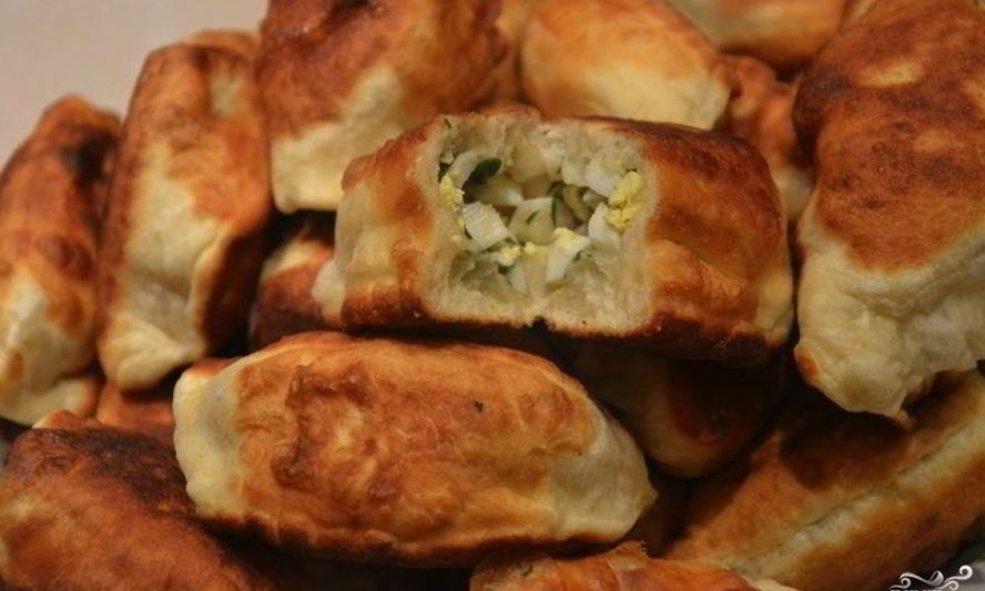 Рецепт пирожков с зеленым луком и яйцом