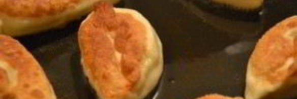 пирожки с зеленым луком и яйцом