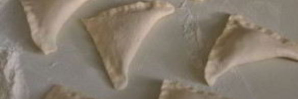 слоеные пирожки с капустой