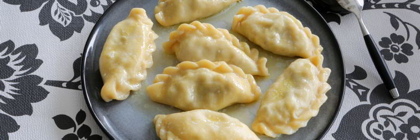 Вареные пирожки с мясом по-мордовски