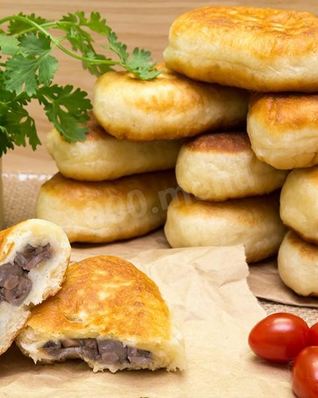 Жареные пирожки с грибами