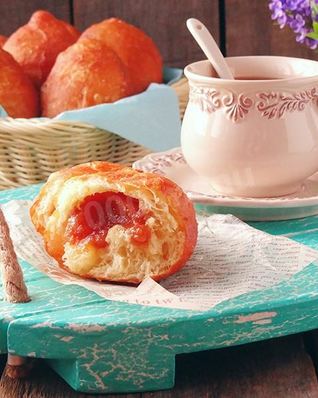 Жареные пирожки с повидлом на сковороде