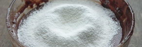 мини-пирожные черный лес