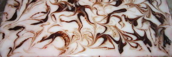 песочное пирожное глазированное помадой