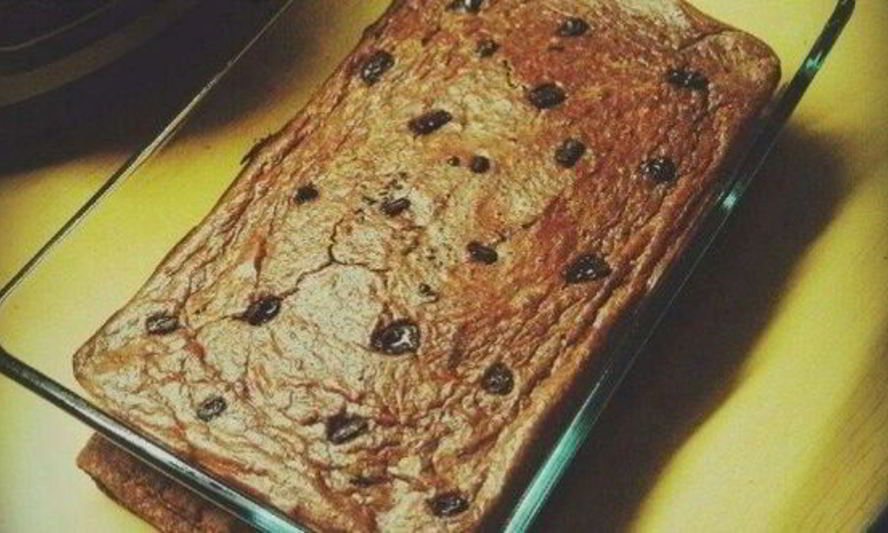 Рецепт шоколадна-творожного брауни с вишней