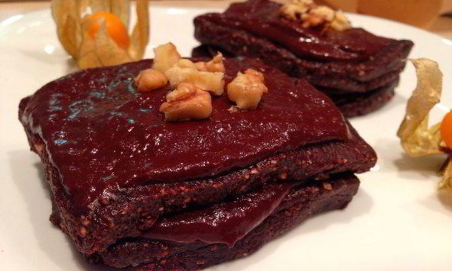 Рецепт шоколадного сырого пирожного