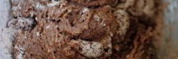 шоколадные пирожные с орехами и суфле