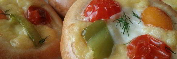 мини-пиццы крошки