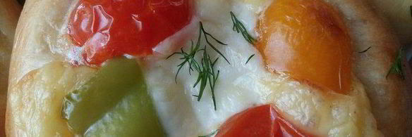 мини-пиццы крошки