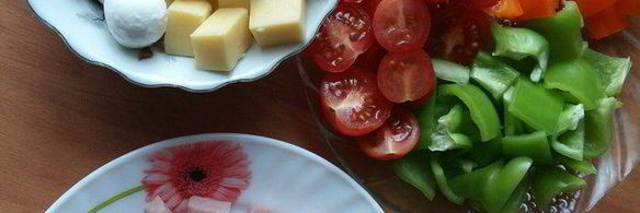 мини-пиццы крошки