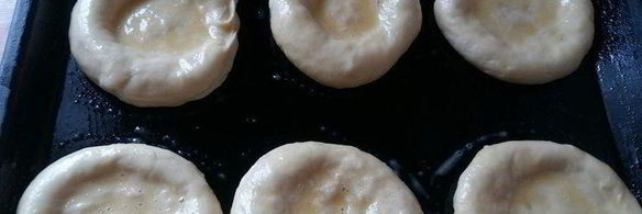 мини-пиццы крошки