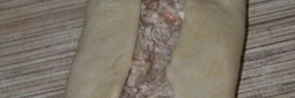 пиде — турецкая пицца с фаршем, фетой и помидорами