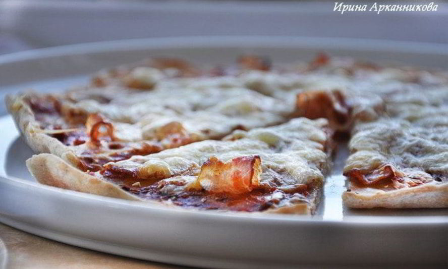 Рецепт пиццы из цельнозерновой муки с беконом