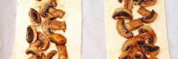 пицца с моцареллой и грибами