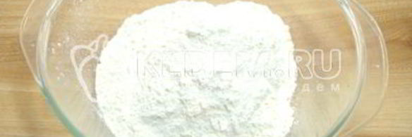 пицца с помидорами