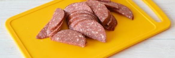 пицца с солеными огурцами