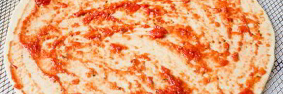 пицца с томатами и ветчиной