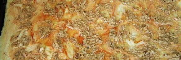 пицца с тунцом