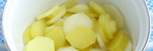 пицца солнце с форелью и картофелем