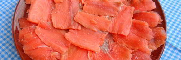 пицца солнце с форелью и картофелем