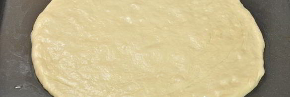 постная пицца с оливками и чесноком