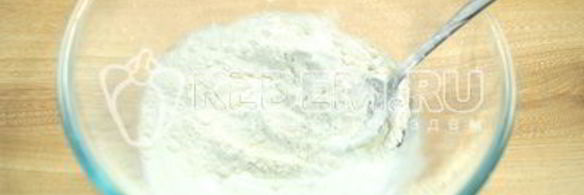 тонкая пицца с моцареллой