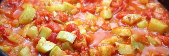 закрытая пицца кальцоне с овощами