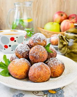 Банановые пончики