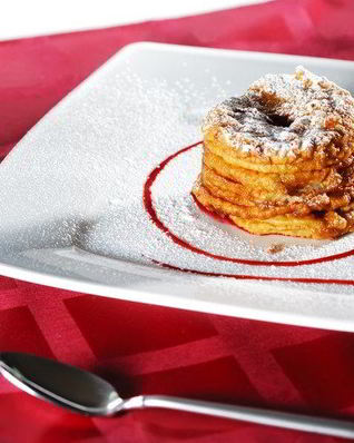 Яблочные пончики