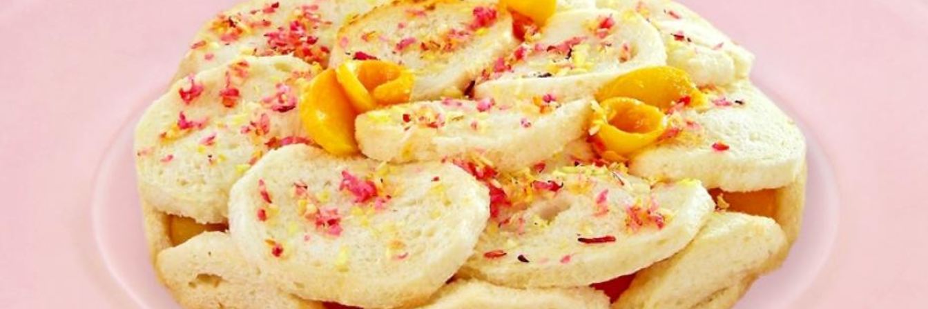 Абрикосовая шарлотка