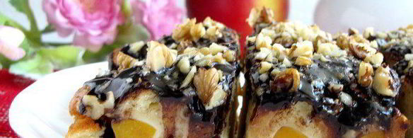 фруктовая шарлотка с шоколадной глазурью