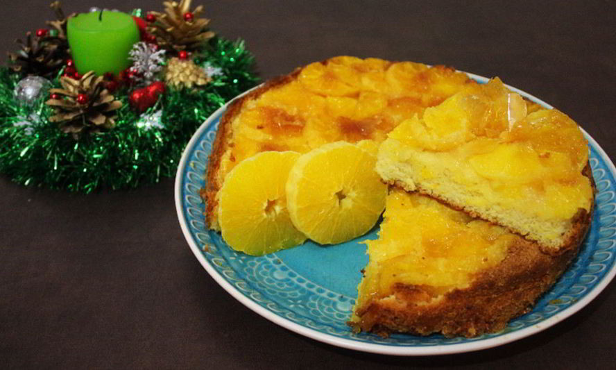 Рецепт шарлотки с карамелизованными апельсинами