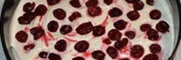 шарлотка с вишней