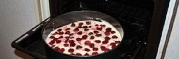 шарлотка с вишней