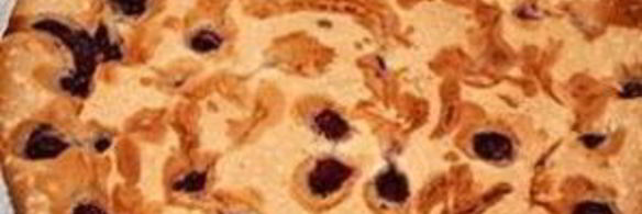 шарлотка с вишней