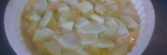 шарлотка с яблоками и лимонами