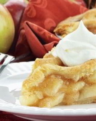 Шарлотка с яблоками на сметане