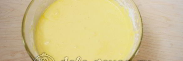 шарлотка со взбитыми сливками